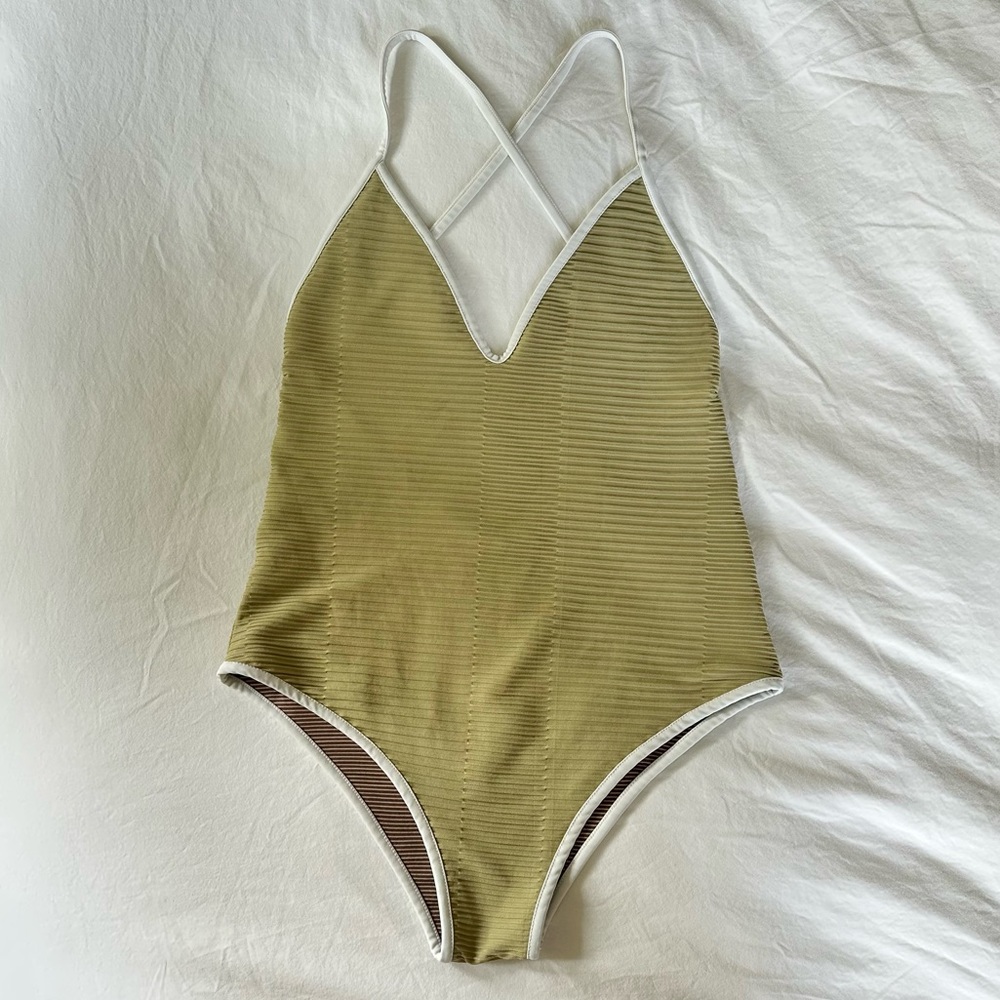 ACACIA Ivy Full Piece Sage Dual Ribbed size medium